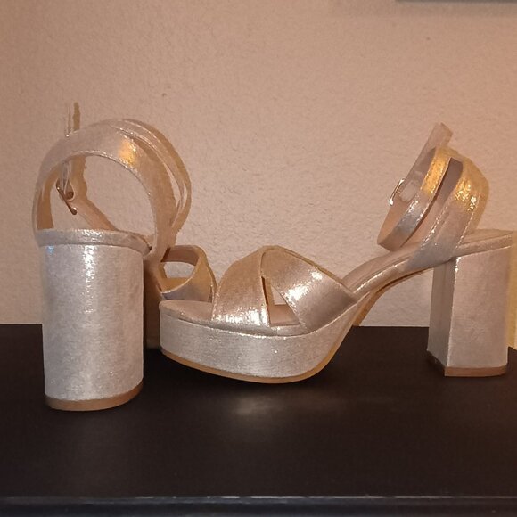 Platform Gold Shimmer Block Heel - Picture 2 of 4